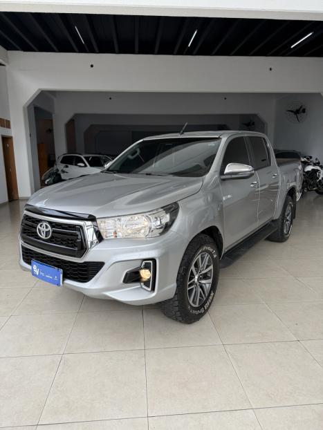 TOYOTA Hilux Caminhonete 2.8 16V SRV 4X4 DIESEL CABINE DUPLA AUTOMTICO, Foto 2