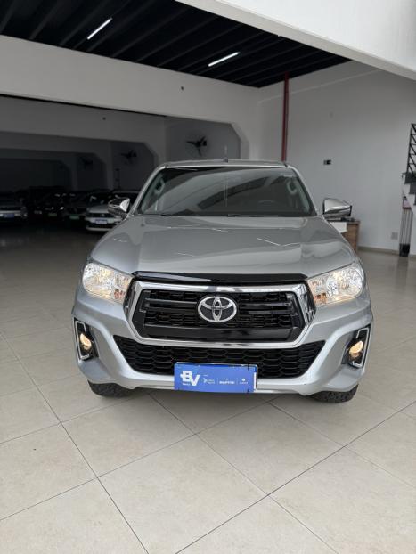 TOYOTA Hilux Caminhonete 2.8 16V SRV 4X4 DIESEL CABINE DUPLA AUTOMTICO, Foto 5