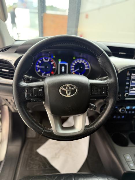 TOYOTA Hilux Caminhonete 2.8 16V SRV 4X4 DIESEL CABINE DUPLA AUTOMTICO, Foto 20