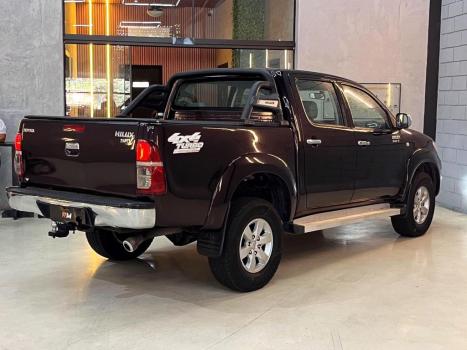 TOYOTA Hilux Caminhonete 3.0 4P 4X4 DIESEL CABINE DUPLA, Foto 2