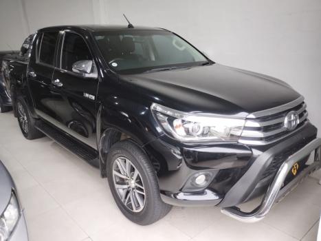 TOYOTA Hilux Caminhonete 2.8 16V SRX 4X4 DIESEL CABINE DUPLA AUTOM�TICO, Foto 2