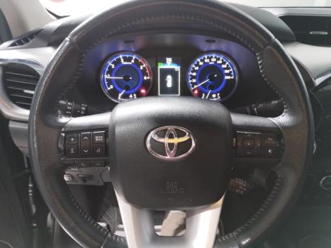 TOYOTA Hilux Caminhonete 2.8 16V SRX 4X4 DIESEL CABINE DUPLA AUTOM�TICO, Foto 7
