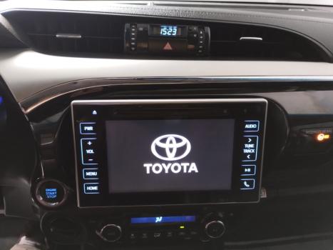 TOYOTA Hilux Caminhonete 2.8 16V SRX 4X4 DIESEL CABINE DUPLA AUTOM�TICO, Foto 8