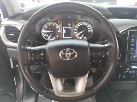 TOYOTA Hilux Caminhonete 2.8 16V SRX 4X4 DIESEL CABINE DUPLA AUTOM�TICO, Foto 5
