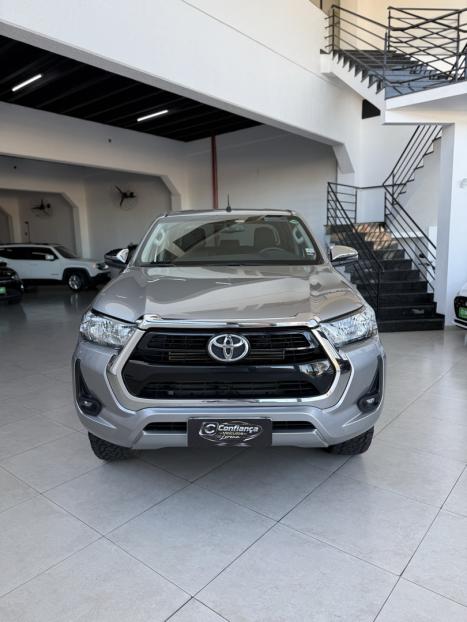 TOYOTA Hilux Caminhonete 2.8 16V SRV 4X4 DIESEL CABINE DUPLA AUTOM�TICO, Foto 4