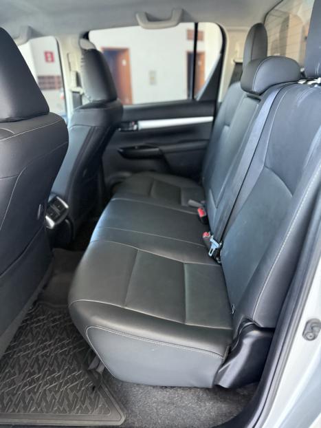 TOYOTA Hilux Caminhonete 2.8 16V SRV 4X4 DIESEL CABINE DUPLA AUTOM�TICO, Foto 10