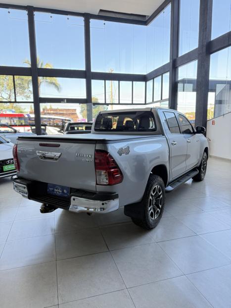 TOYOTA Hilux Caminhonete 2.8 16V SRV 4X4 DIESEL CABINE DUPLA AUTOM�TICO, Foto 13