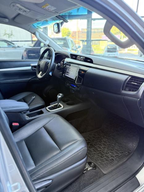 TOYOTA Hilux Caminhonete 2.8 16V SRV 4X4 DIESEL CABINE DUPLA AUTOM�TICO, Foto 17