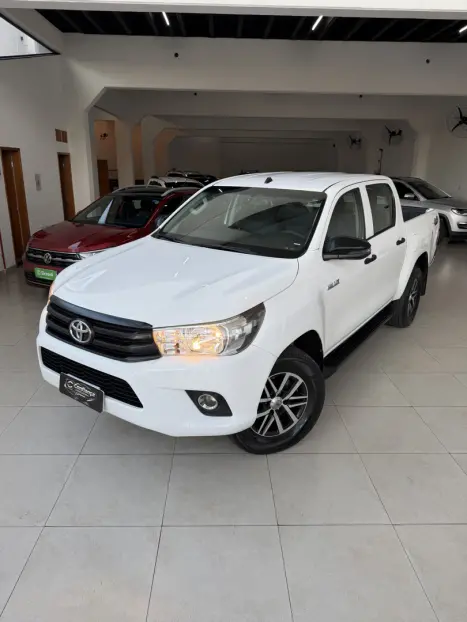 TOYOTA Hilux Caminhonete 2.8 4P 4X4 STD TURBO DIESEL CABINE DUPLA, Foto 2