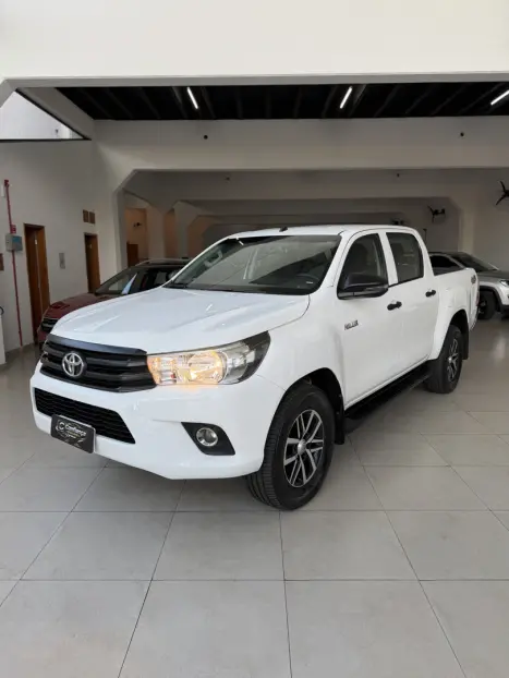 TOYOTA Hilux Caminhonete 2.8 4P 4X4 STD TURBO DIESEL CABINE DUPLA, Foto 5