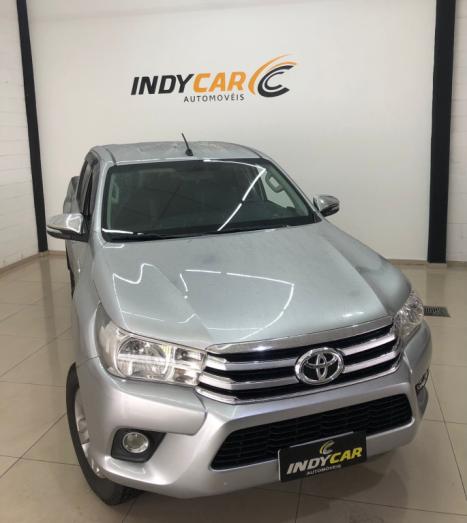 TOYOTA Hilux Caminhonete 2.8 16V SRV 4X4 DIESEL CABINE DUPLA AUTOM�TICO, Foto 4