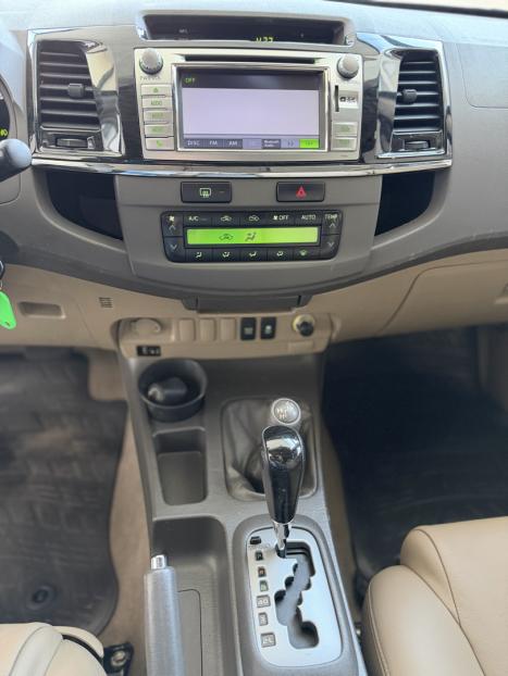 TOYOTA Hilux Caminhonete , Foto 13