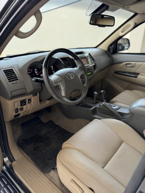 TOYOTA Hilux Caminhonete , Foto 17