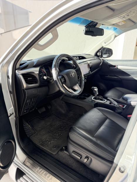 TOYOTA Hilux Caminhonete 2.8 16V 4P SRX DIESEL CABINE DUPLA, Foto 9