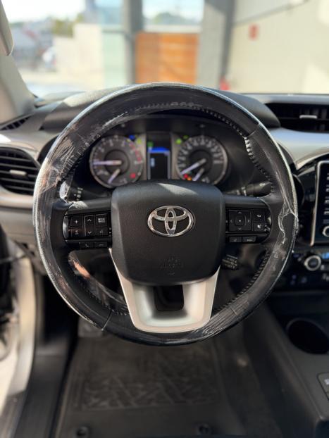 TOYOTA Hilux Caminhonete 2.8 16V 4P SRX DIESEL CABINE DUPLA, Foto 10