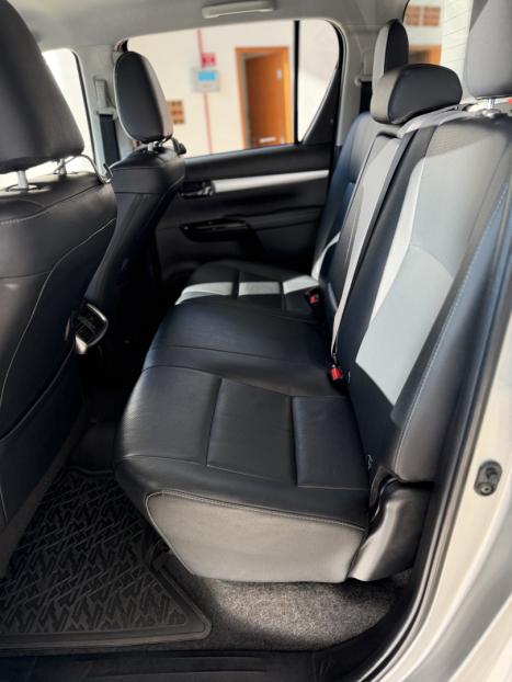TOYOTA Hilux Caminhonete 2.8 16V 4P SRX DIESEL CABINE DUPLA, Foto 13