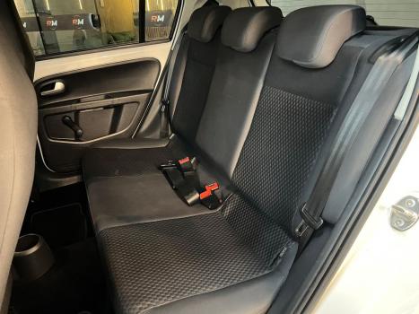 VOLKSWAGEN Cross UP 1.0 12V 4P FLEX I-MOTION AUTOMATIZADO, Foto 6