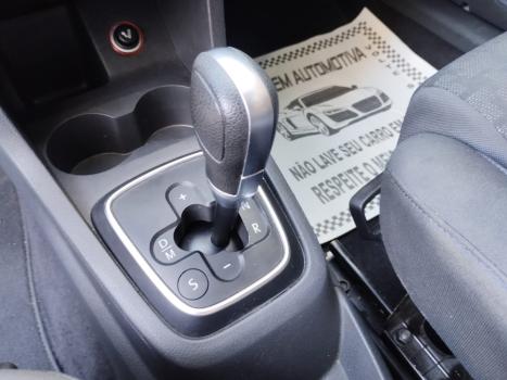 VOLKSWAGEN Fox 1.6 4P, Foto 11