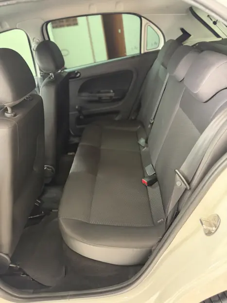 VOLKSWAGEN Gol 1.6 4P FLEX MSI, Foto 13