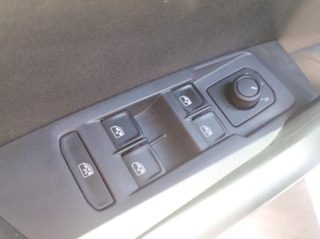 VOLKSWAGEN Nivus 1.0 4P FLEX 200 TSI COMFORTLINE TURBO AUTOMTICO, Foto 10