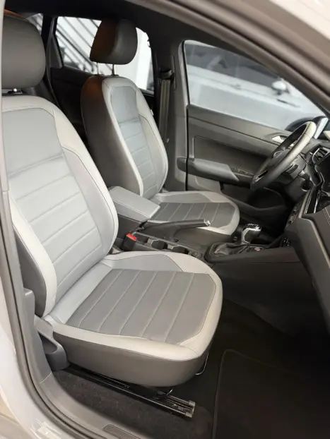 VOLKSWAGEN Nivus 1.0 4P FLEX 200 TSI HIGHLINE TURBO AUTOM�TICO, Foto 9
