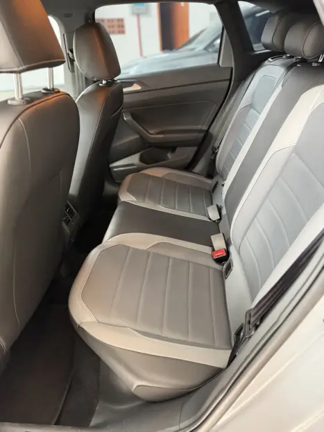 VOLKSWAGEN Nivus 1.0 4P FLEX 200 TSI HIGHLINE TURBO AUTOM�TICO, Foto 13