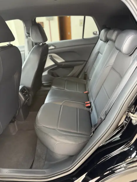 VOLKSWAGEN T-Cross 1.4 4P 250 TSI FLEX HIGHLINE AUTOM�TICO, Foto 16