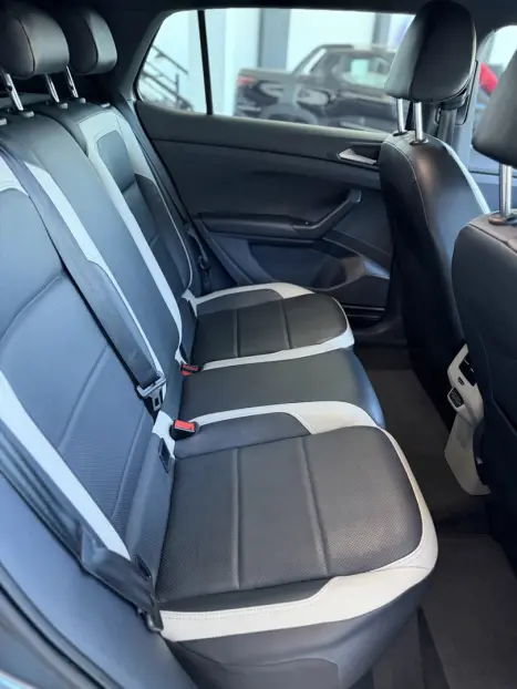 VOLKSWAGEN T-Cross 1.0 4P 200 TSI FLEX HIGHLINE AUTOM�TICO, Foto 17