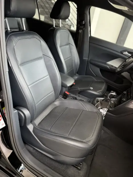 VOLKSWAGEN T-Cross 1.4 4P 250 TSI FLEX HIGHLINE AUTOM�TICO, Foto 10