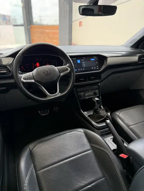 VOLKSWAGEN T-Cross 1.4 4P 250 TSI FLEX HIGHLINE AUTOM�TICO, Foto 16