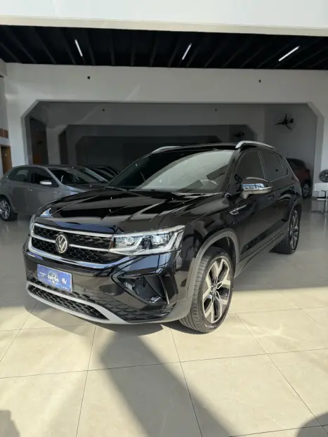 VOLKSWAGEN Taos 1.4 16V 4P FLEX 250 TSI HIGHLINE AUTOMÁTICO, Foto 4 VOLKSWAGEN Taos 1.4 16V 4P FLEX 250 TSI HIGHLINE AUTOMÁTICO, Foto 4