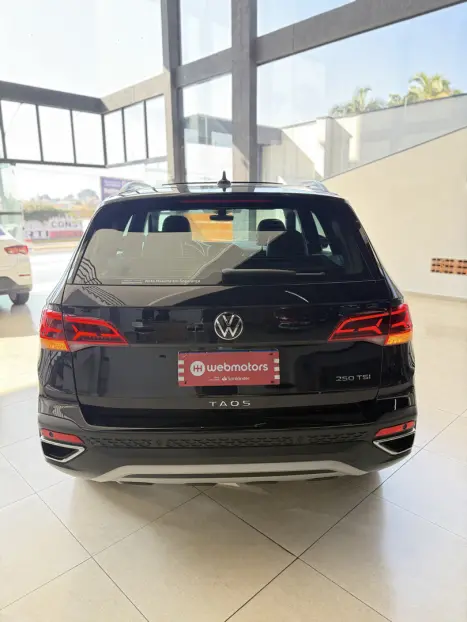 VOLKSWAGEN Taos 1.4 16V 4P FLEX 250 TSI HIGHLINE AUTOMÁTICO, Foto 6 VOLKSWAGEN Taos 1.4 16V 4P FLEX 250 TSI HIGHLINE AUTOMÁTICO, Foto 6