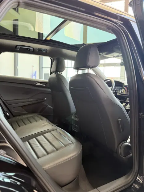 VOLKSWAGEN Taos 1.4 16V 4P FLEX 250 TSI HIGHLINE AUTOMÁTICO, Foto 15 VOLKSWAGEN Taos 1.4 16V 4P FLEX 250 TSI HIGHLINE AUTOMÁTICO, Foto 15