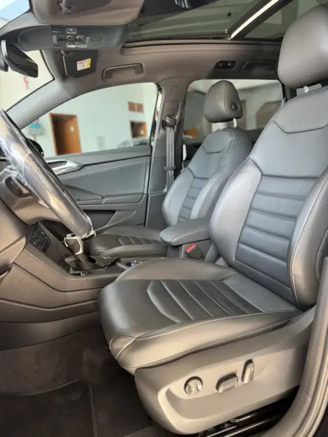 VOLKSWAGEN Taos 1.4 16V 4P FLEX 250 TSI HIGHLINE AUTOMÁTICO, Foto 20 VOLKSWAGEN Taos 1.4 16V 4P FLEX 250 TSI HIGHLINE AUTOMÁTICO, Foto 20