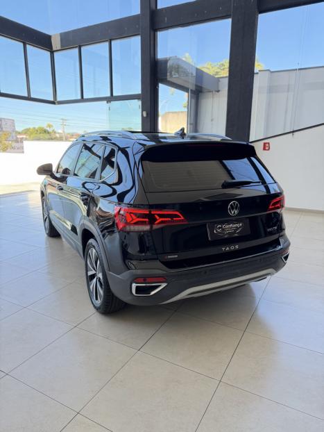 VOLKSWAGEN Taos 1.4 16V 4P FLEX 250 TSI HIGHLINE AUTOM�TICO, Foto 6