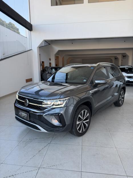VOLKSWAGEN Taos 1.4 16V 4P FLEX 250 TSI HIGHLINE AUTOM�TICO, Foto 4