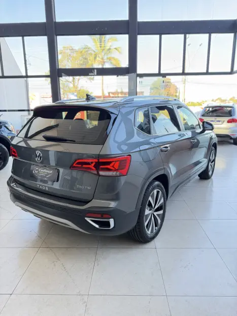 VOLKSWAGEN Taos 1.4 16V 4P FLEX 250 TSI HIGHLINE AUTOM�TICO, Foto 14