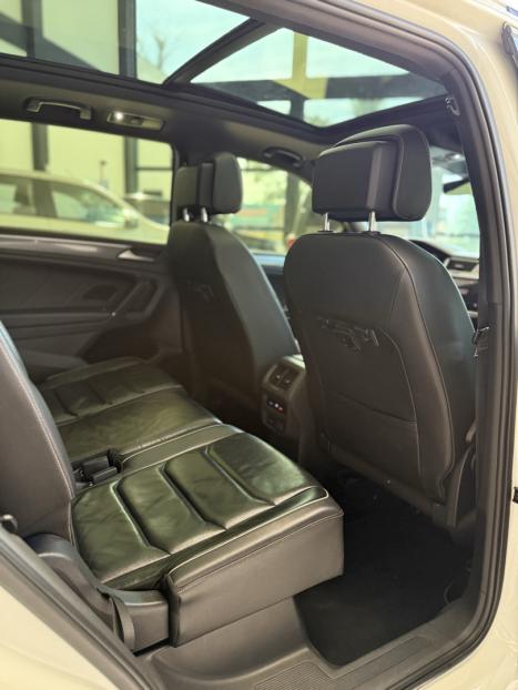 VOLKSWAGEN Tiguan 2.0 350 TSI TOTAL FLEX ALLSPACE R-LINE 4-MOTION TURBO AUTOM�TICO DSG, Foto 15