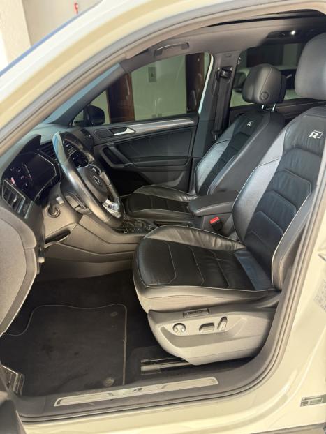 VOLKSWAGEN Tiguan 2.0 350 TSI TOTAL FLEX ALLSPACE R-LINE 4-MOTION TURBO AUTOM�TICO DSG, Foto 16