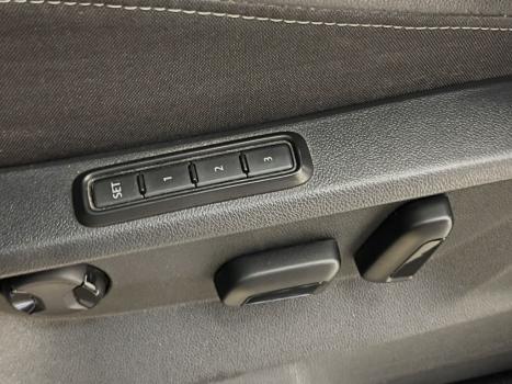 VOLKSWAGEN Tiguan 2.0 16V 4P TSI 350 TURBO R-LINE 4MOTION DSG AUTOM�TICO, Foto 8