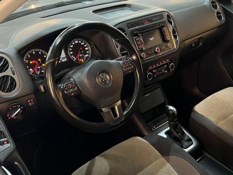 VOLKSWAGEN Tiguan 2.0 16V 4P TSI 4WD TURBO AUTOM�TICO, Foto 4