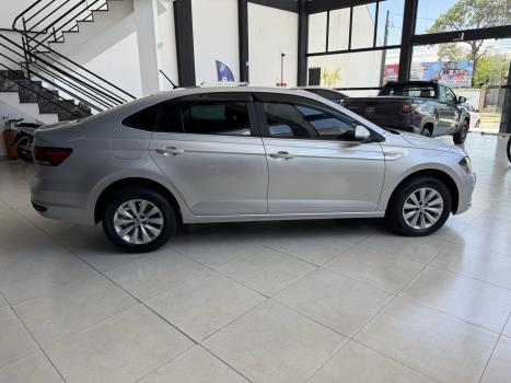 VOLKSWAGEN Virtus 1.0 4P 200 TSI FLEX COMFORTLINE AUTOM�TICO, Foto 9