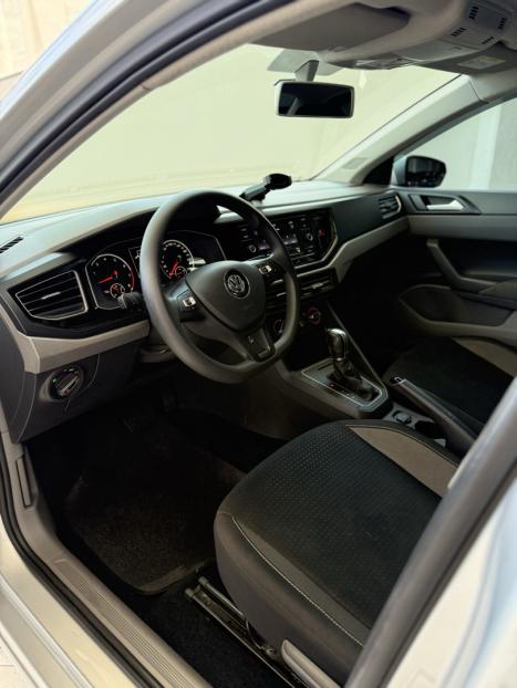 VOLKSWAGEN Virtus 1.0 4P 200 TSI FLEX COMFORTLINE AUTOM�TICO, Foto 16