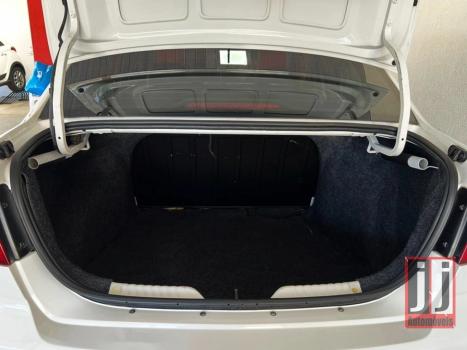 VOLKSWAGEN Voyage , Foto 14