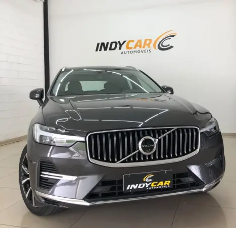 VOLVO XC60 2.0 16V 4P T8 RECHARGE H�BRIDO ULTIMATE DARK AWD TURBO GEARTRONIC AUTOM�TICO, Foto 4