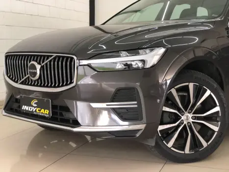 VOLVO XC60 2.0 16V 4P T8 RECHARGE H�BRIDO ULTIMATE DARK AWD TURBO GEARTRONIC AUTOM�TICO, Foto 11