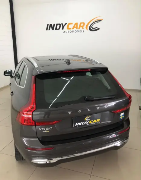 VOLVO XC60 2.0 16V 4P T8 RECHARGE H�BRIDO ULTIMATE DARK AWD TURBO GEARTRONIC AUTOM�TICO, Foto 15