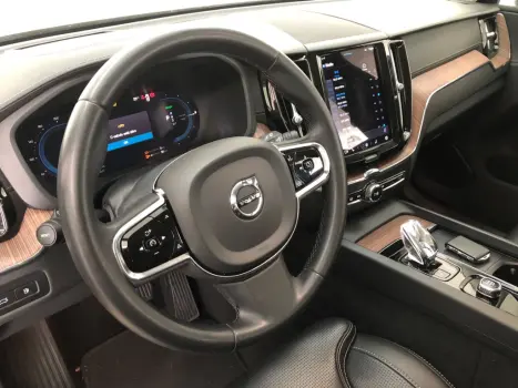 VOLVO XC60 2.0 16V 4P T8 RECHARGE H�BRIDO ULTIMATE DARK AWD TURBO GEARTRONIC AUTOM�TICO, Foto 20