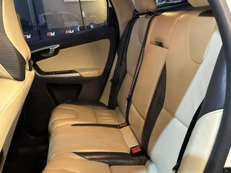 VOLVO XC60 3.0 4P RD AWD TURBO AUTOMTICO, Foto 13