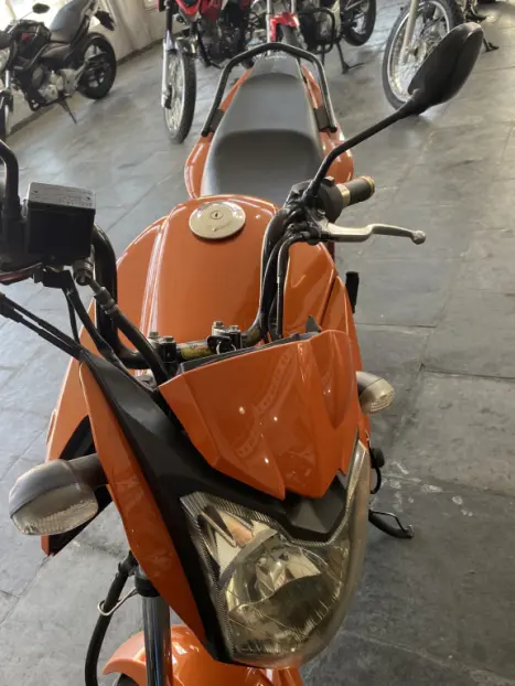 YAMAHA Fazer YS 150 SED, Foto 3 YAMAHA Fazer YS 150 SED, Foto 3